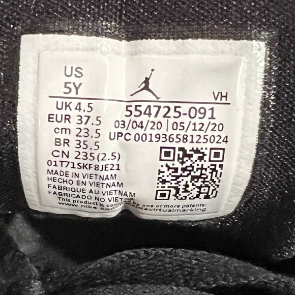 Nike Air Jordan Mid Triple Black GS - Picture 7 of 9